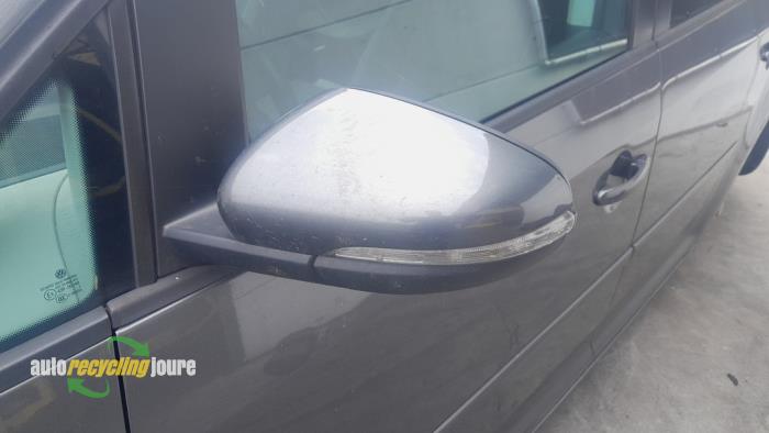 Volkswagen Touran 1.4 16V TSI 140 Vehículo de desguace (2012, Gris)