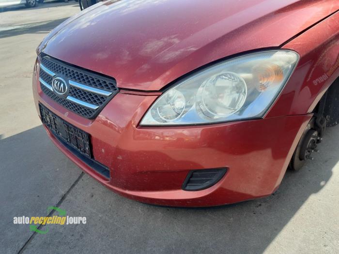 Kia Cee'd Sporty Wagon 1.4 16V Salvage vehicle (2008, Red)