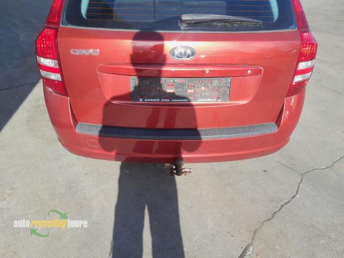 Kia Cee'd Sporty Wagon 1.4 16V Salvage vehicle (2008, Red)