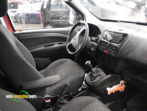 Opel Combo 1.3 CDTI 16V ecoFlex Épave (2014)