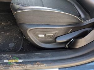 Renault Megane IV 1.2 Energy TCE 130 Épave (2017, Gris)