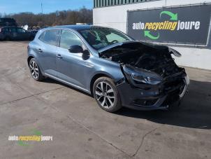 Renault Megane IV 1.2 Energy TCE 130 Épave (2017, Gris)