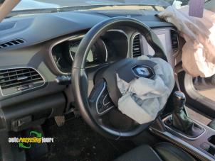 Renault Megane IV 1.2 Energy TCE 130 Épave (2017, Gris)