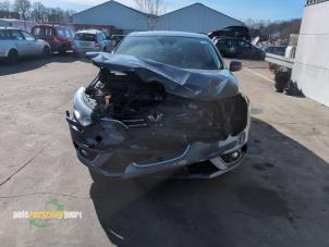 Renault Megane IV 1.2 Energy TCE 130 Épave (2017, Gris)