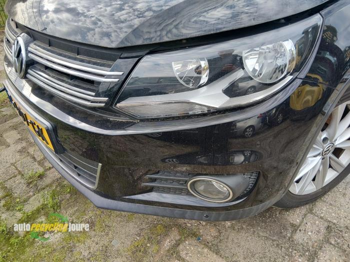 Volkswagen Tiguan 1.4 TSI 16V Vehículo de desguace (2012, Negro)