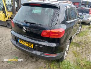 Volkswagen Tiguan 1.4 TSI 16V Vehículo de desguace (2012, Negro)