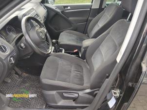 Volkswagen Tiguan 1.4 TSI 16V Vehículo de desguace (2012, Negro)