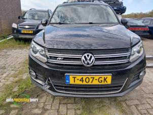 Volkswagen Tiguan 1.4 TSI 16V Vehículo de desguace (2012, Negro)
