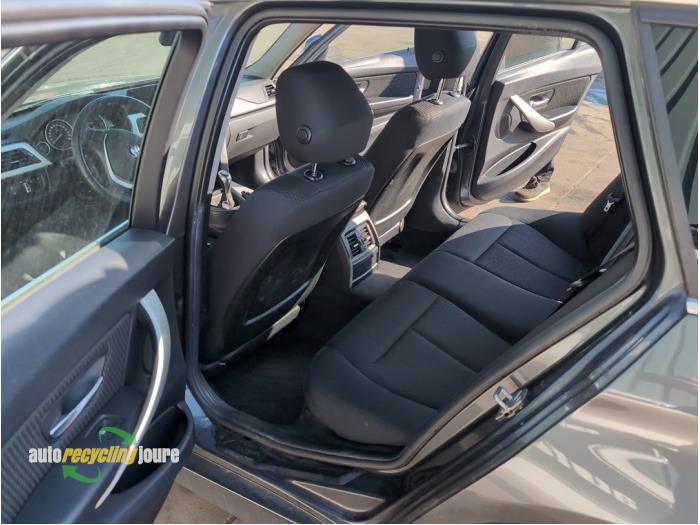 BMW 3 serie Touring 320d 2.0 16V Vehículo de desguace (2013, Gris)