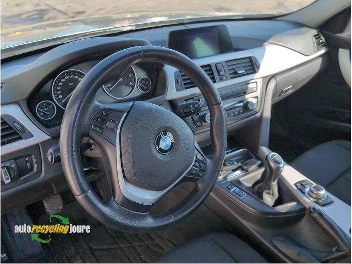BMW 3 serie Touring 320d 2.0 16V Vehículo de desguace (2013, Gris)