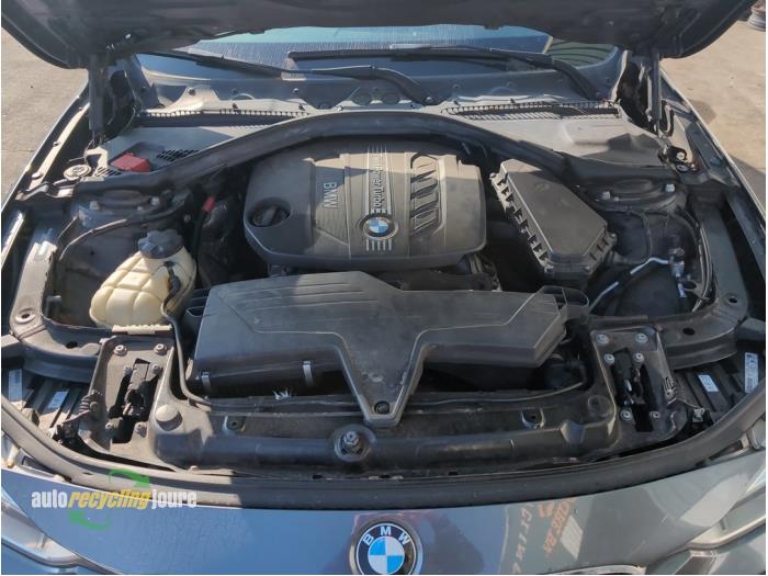 BMW 3 serie Touring 320d 2.0 16V Vehículo de desguace (2013, Gris)