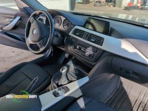 BMW 3 serie Touring 320d 2.0 16V Vehículo de desguace (2013, Gris)
