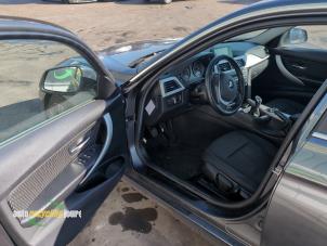 BMW 3 serie Touring 320d 2.0 16V Vehículo de desguace (2013, Gris)