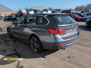 BMW 3 serie Touring 320d 2.0 16V Vehículo de desguace (2013, Gris)