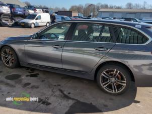 BMW 3 serie Touring 320d 2.0 16V Vehículo de desguace (2013, Gris)