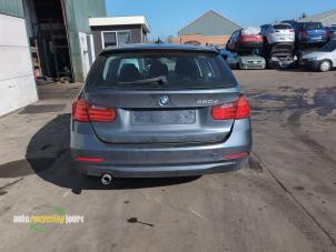 BMW 3 serie Touring 320d 2.0 16V Vehículo de desguace (2013, Gris)