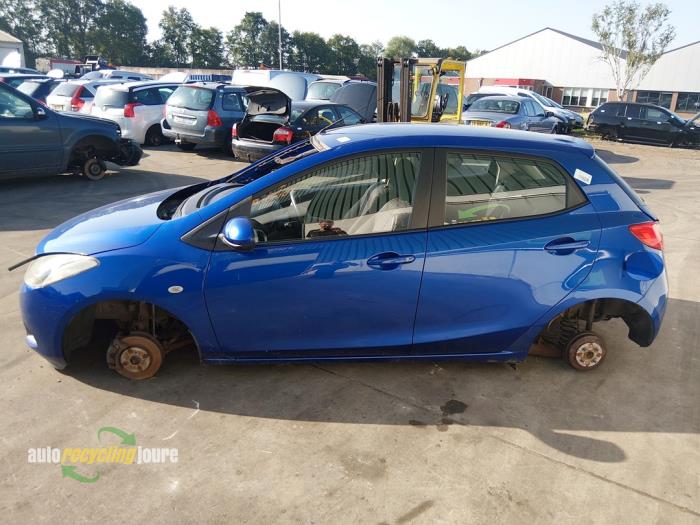 Mazda 2 1.3 16V S-VT Schrottauto (2007, Blau)
