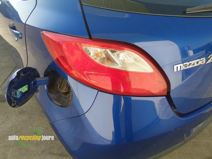 Mazda 2 1.3 16V S-VT Schrottauto (2007, Blau)
