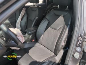 Jeep Compass II 1.3 4XE 240 16V 4x4 Samochód złomowany (2022, Szary)