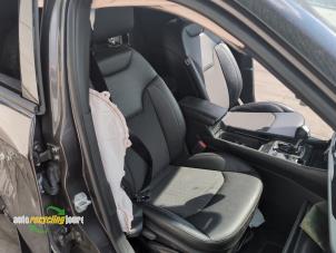 Jeep Compass II 1.3 4XE 240 16V 4x4 Samochód złomowany (2022, Szary)