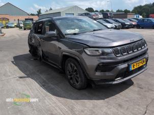 Jeep Compass II 1.3 4XE 240 16V 4x4 Samochód złomowany (2022, Szary)