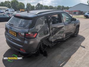 Jeep Compass II 1.3 4XE 240 16V 4x4 Samochód złomowany (2022, Szary)