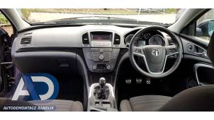 Opel Insignia Sports Tourer 2.0 CDTI 16V 130 ecoFLEX Épave (2012, Violet)