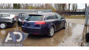 Opel Insignia Sports Tourer 2.0 CDTI 16V 130 ecoFLEX Épave (2012, Violet)