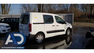 Peugeot Partner 1.6 HDI 75 16V Samochód złomowany (2010, Bialy)