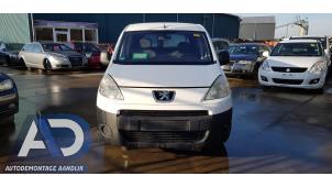 Peugeot Partner 1.6 HDI 75 16V Samochód złomowany (2010, Bialy)