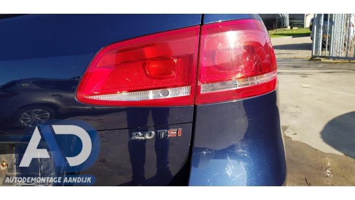 Volkswagen Passat Variant 2.0 TSI 16V Samochód złomowany (2013, Niebieski)