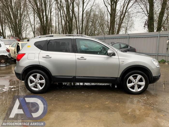 Nissan Qashqai 1.6 16V Salvage vehicle (2010, Gray)