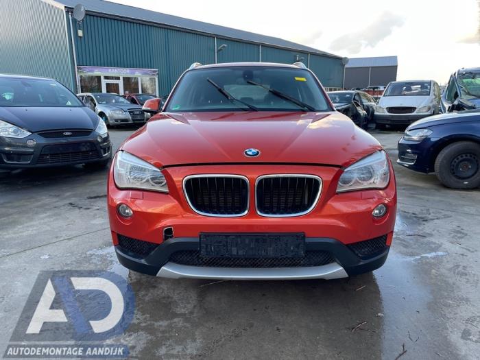BMW X1 sDrive 18i 2.0 16V Épave (2012, Orange)