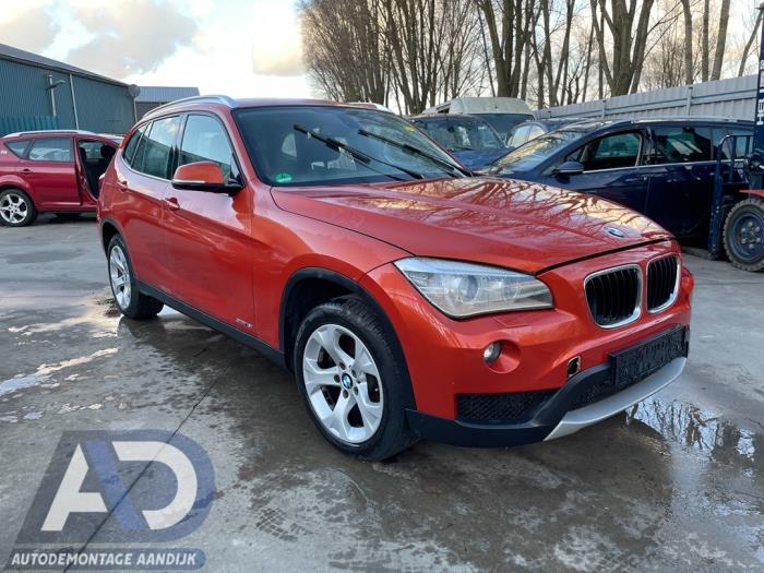 BMW X1 sDrive 18i 2.0 16V Épave (2012, Orange)