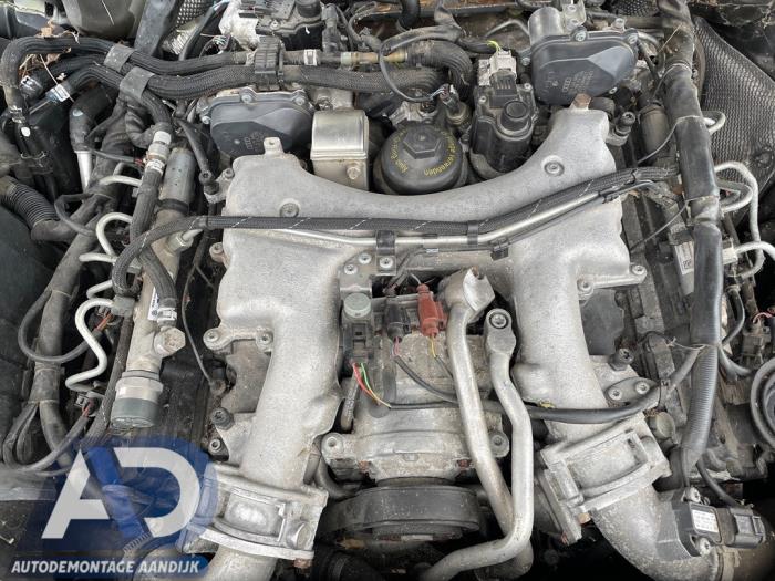 Audi A8 4.2 TDI V8 32V Quattro Épave (2011, Gris)