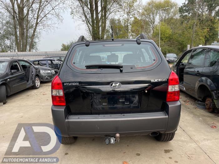 Hyundai Tucson 2.0 16V CVVT 4x2 Vehículo de desguace (2006, Negro)