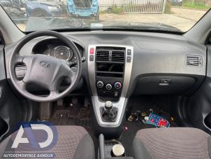 Hyundai Tucson 2.0 16V CVVT 4x2 Vehículo de desguace (2006, Negro)
