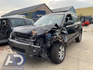 Hyundai Tucson 2.0 16V CVVT 4x2 Vehículo de desguace (2006, Negro)