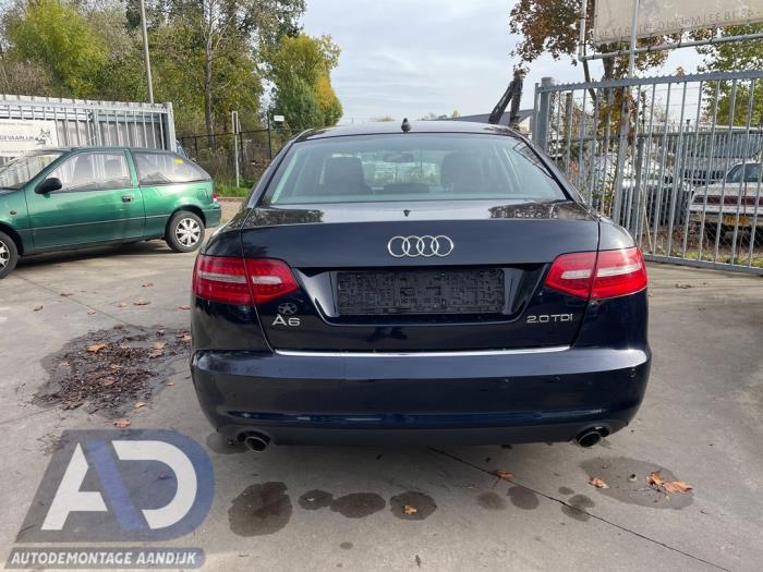 Audi A6 2.0 TDI 16V Épave (2010, Bleu)
