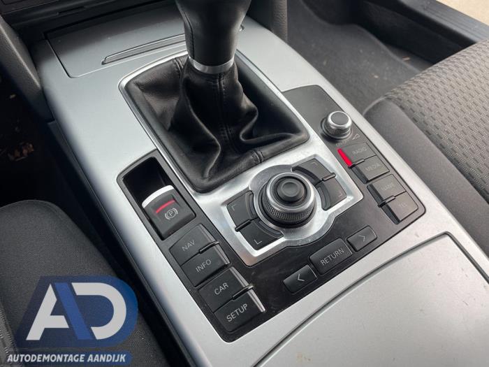 Audi A6 2.0 TDI 16V Épave (2010, Bleu)