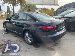 Audi A6 2.0 TDI 16V Épave (2010, Bleu)