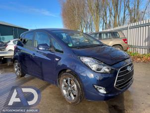 Hyundai iX20 1.6i 16V Épave (2019, Bleu)
