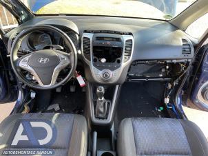 Hyundai iX20 1.6i 16V Épave (2019, Bleu)