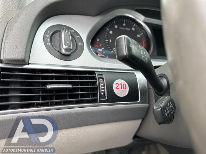 Audi A6 2.8 V6 24V FSI Épave (2011, Gris)