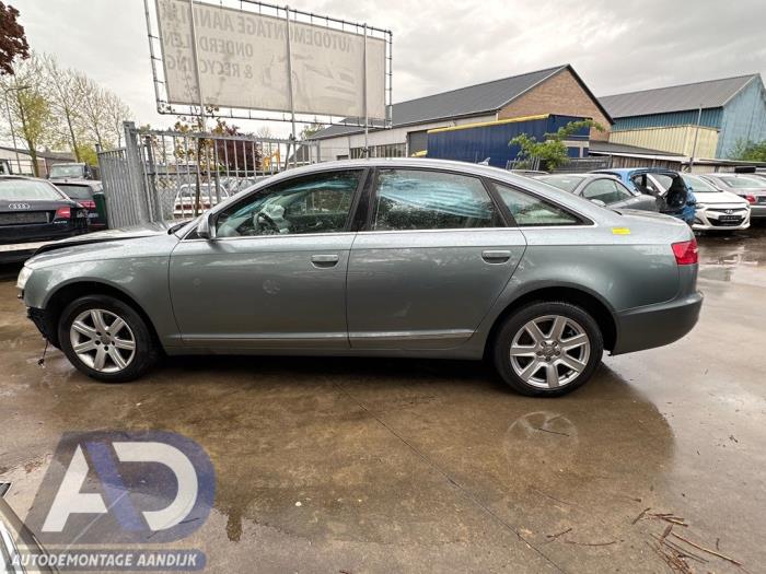 Audi A6 2.8 V6 24V FSI Épave (2011, Gris)