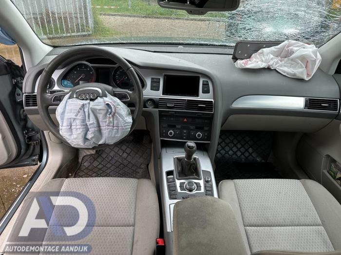Audi A6 2.8 V6 24V FSI Épave (2011, Gris)