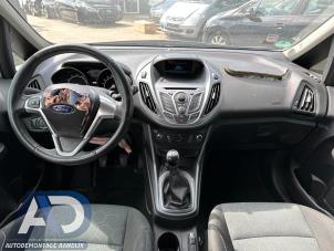 Ford B-Max 1.4 16V Épave (2014, Gris argenté)