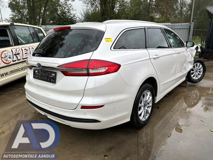 Ford Mondeo V Wagon 2.0 TDCi 150 16V Épave (2019, Blanc)