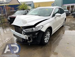 Ford Mondeo V Wagon 2.0 TDCi 150 16V Épave (2019, Blanc)