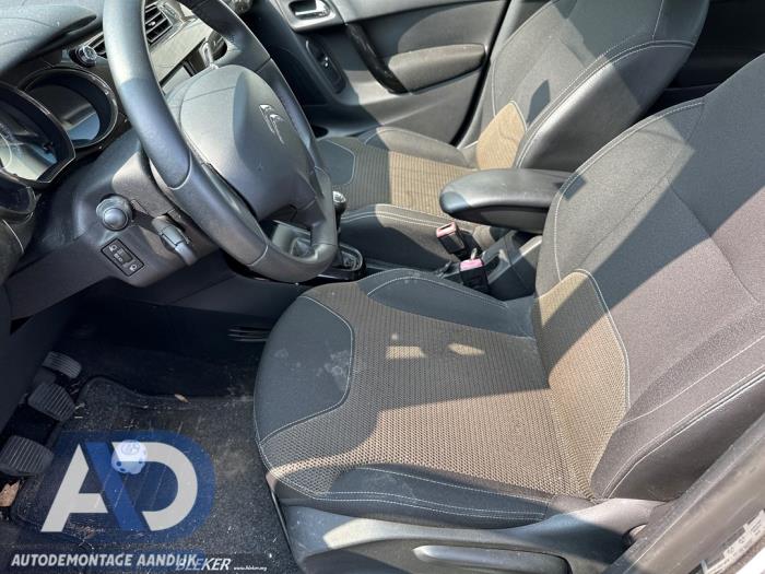 Citroen C3 1.4 16V VTi Samochód złomowany (2013, Czarny)